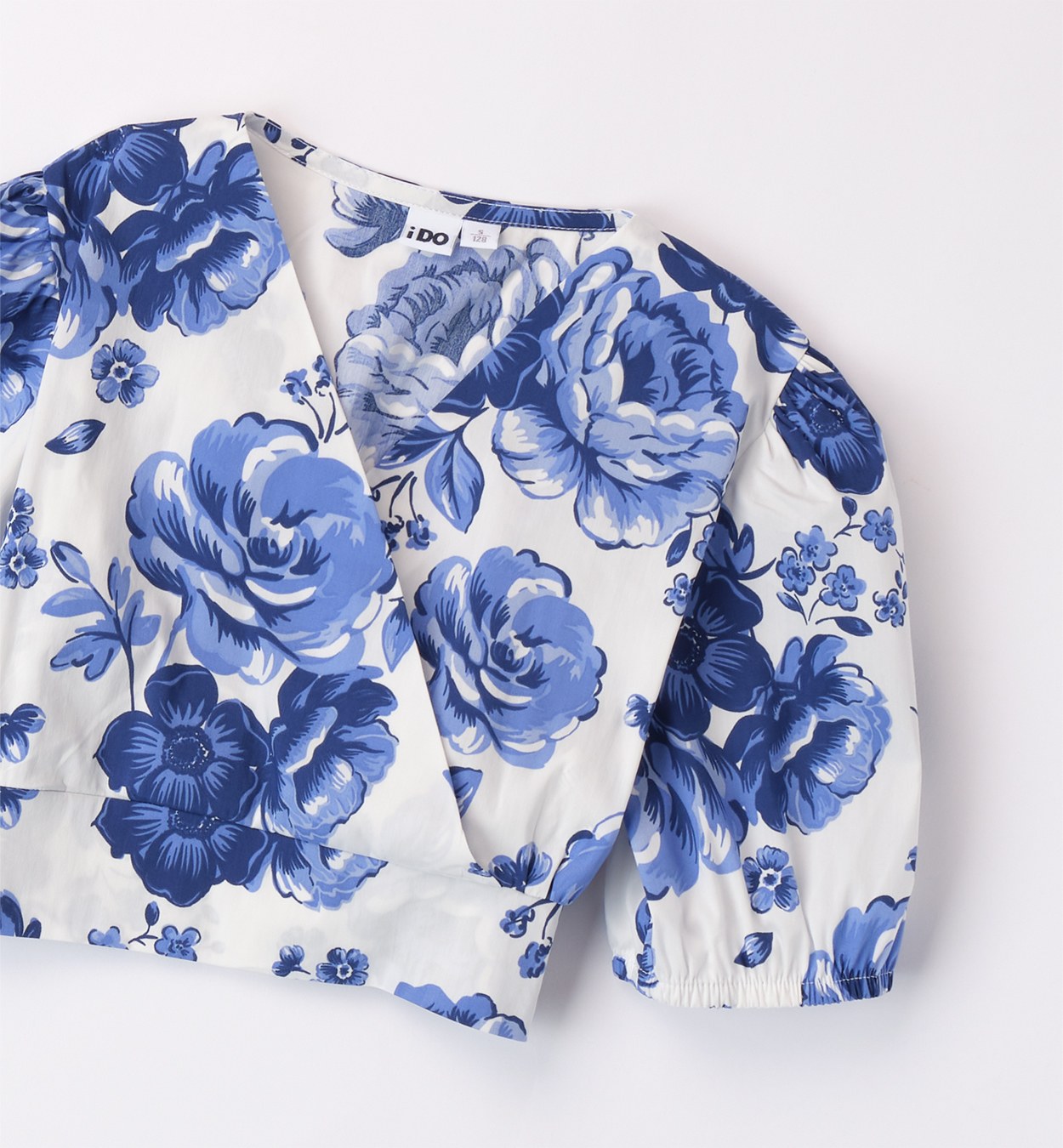 Блуза с цветами iDO